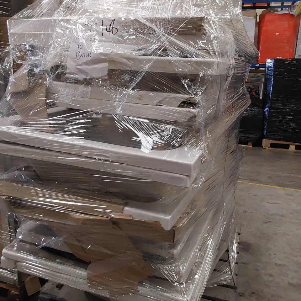 PALLET OF APPROXIMATELY 10 ASSORTED BATHS