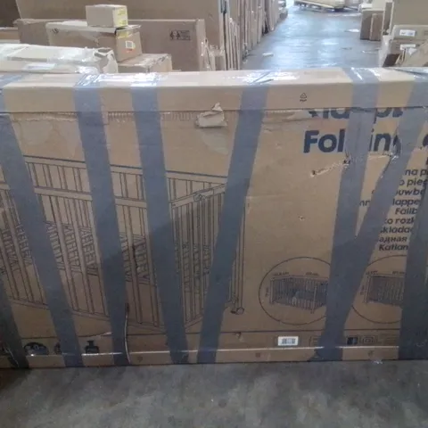 BOXED COT