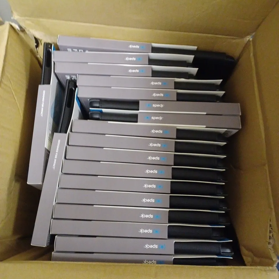 BOX OF APPROXIMATELY 20 SPECK ENGINEERED CASES FOT TABLETS 