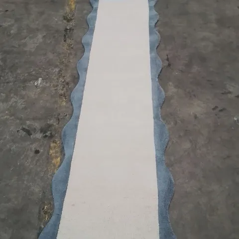 QUALITY DESIGNER AREA RUG - APPROXIMATELY 220X60CM