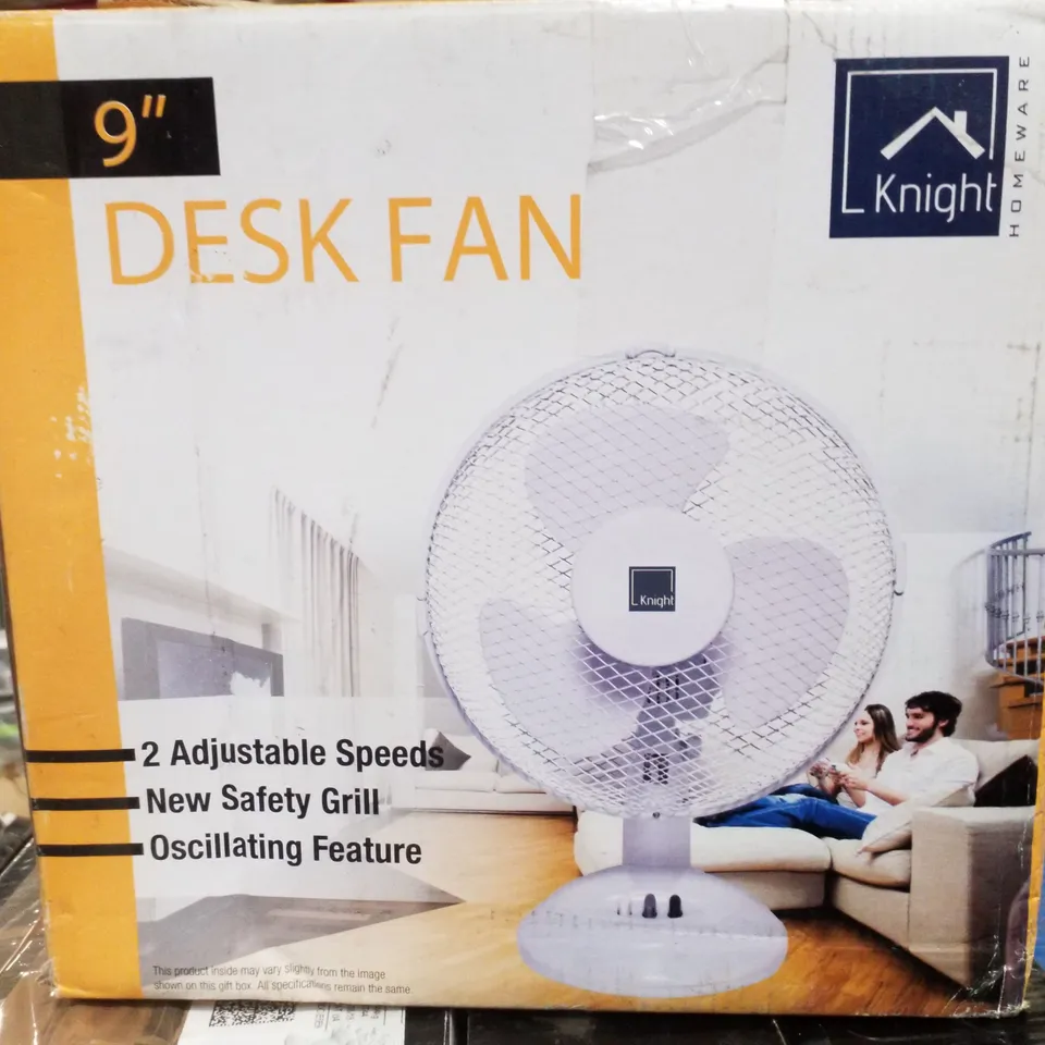 BOXED KNIGHT 9" DESK FAN