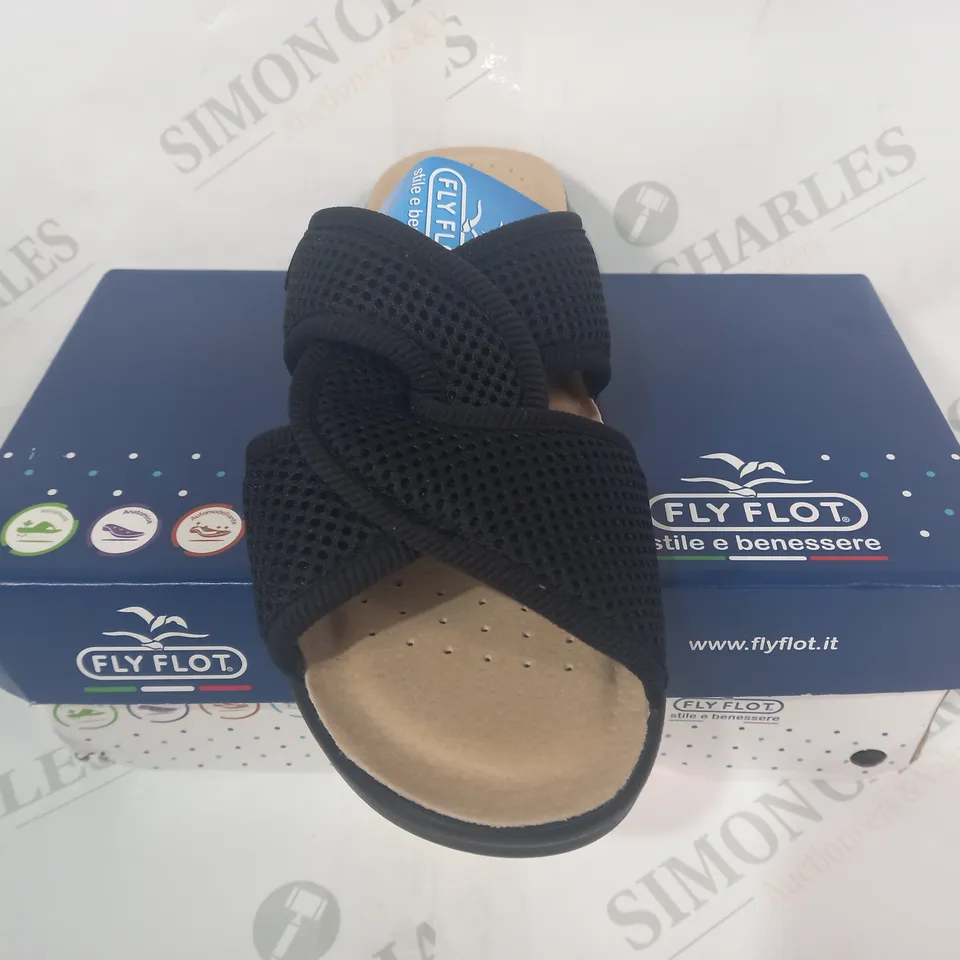 BOXED PAIR OF FLY FLOT LOW WEDGE HEEL OPEN TOE SANDALS IN BLACK EU SIZE 40