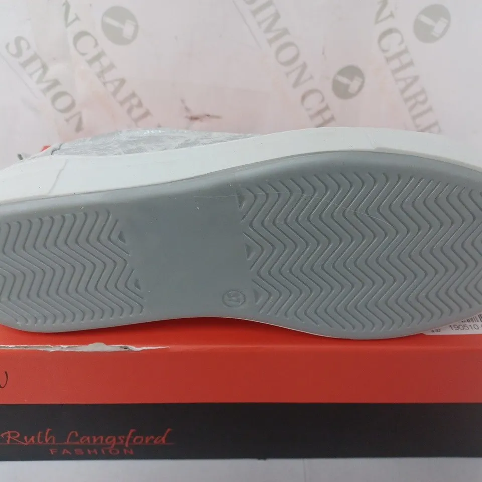 RUTH LANGSFORD SILVER ZIP TRAINERS - SIZE 37