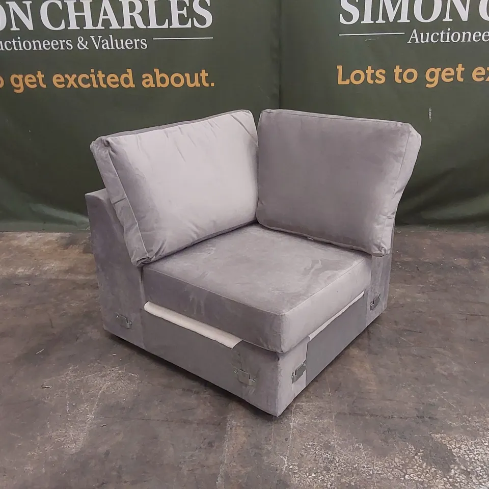QUALITY DESIGNER CORNER SOFA SECTION - SILVER VELVET