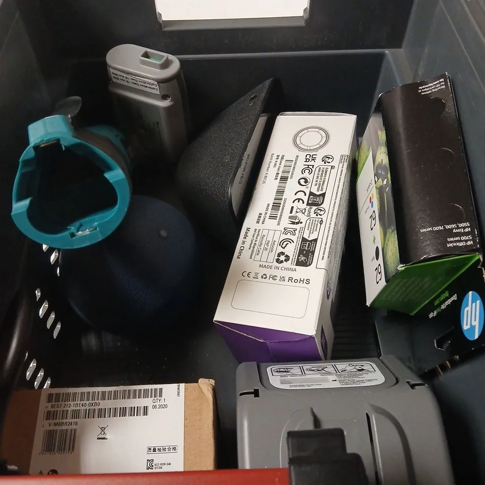 APPROXIMATELY 10 ASSORTED ITEMS INCLUDING HANDHELD FAN AND WIRELESS SPEAKER