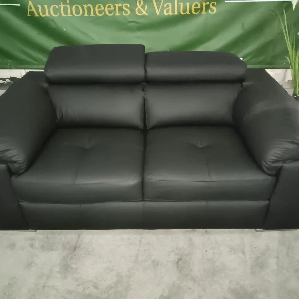 DESIGNER BLACK LEATHER BRADY 2 SEATER SOFA WITH ADJUSTABLE HEADRESTS  RRP £899