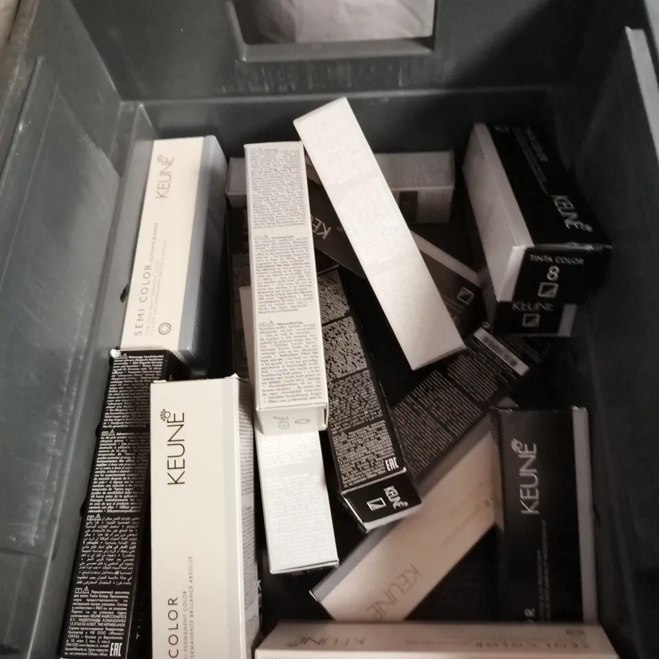 APPROXIMATELY 20 TUBES OF KEUNE HAIR COLOUR - VARIOUS SHADES - 60ML PER TUBE