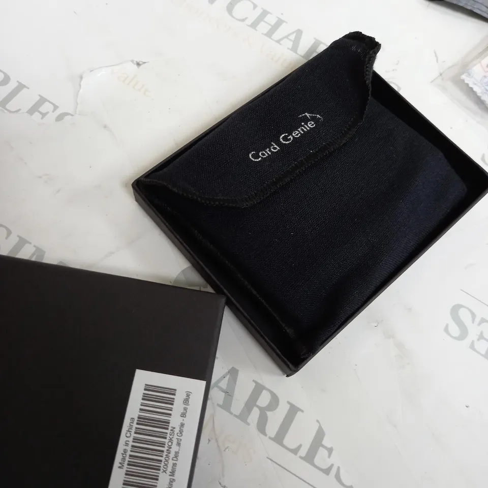 BOXED CARD GENIE WALLET SET IN BLUE 
