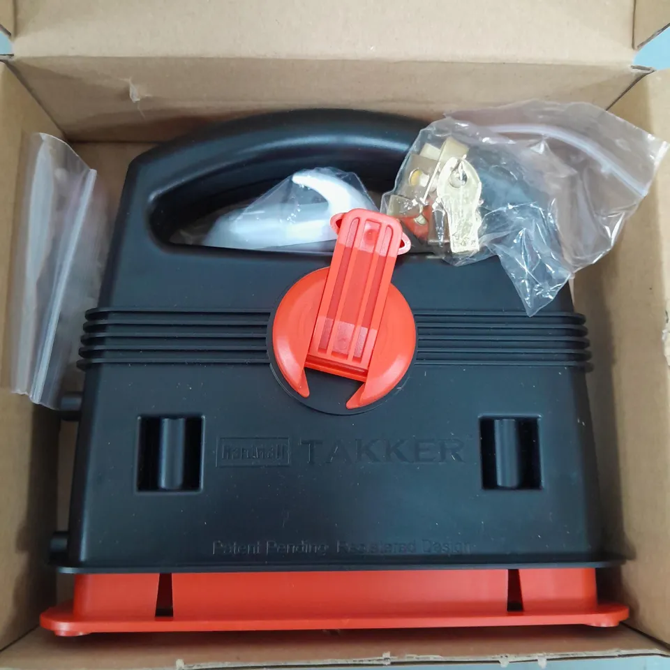 HARDWALL TAKKER MULTI-PURPOSE HANGING KIT