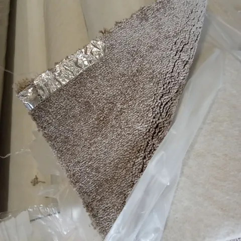 ROLL OF QUALITY TUDOR TWIST CLASSIC STONE CARPET // APPROX SIZE: 2.85 x 4m