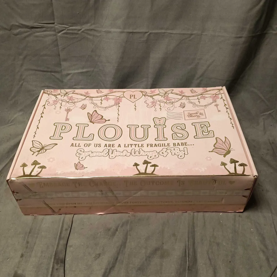PLOUISE MYSTERY GIFT BOX, SEALED