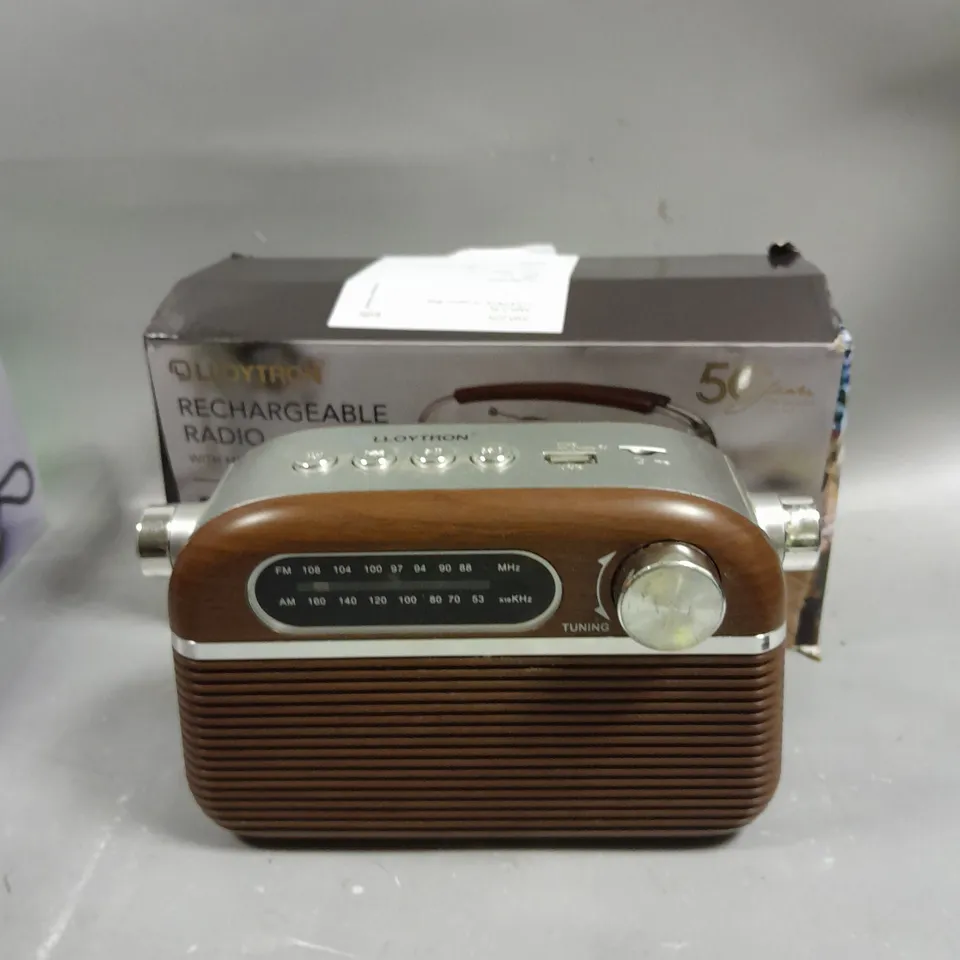BOXED LLOYTRON RECHARGEABLE BLUETOOTH RADIO 