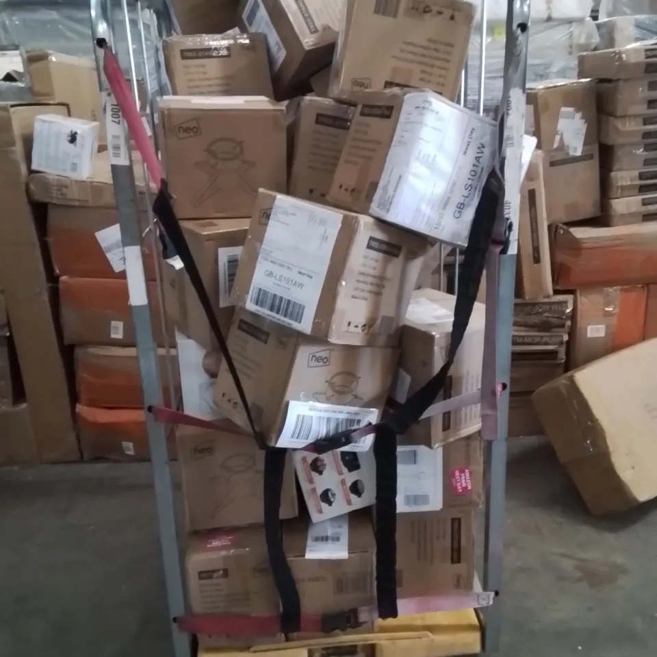 CAGE TO INCLUDE NEO TREE STANDS