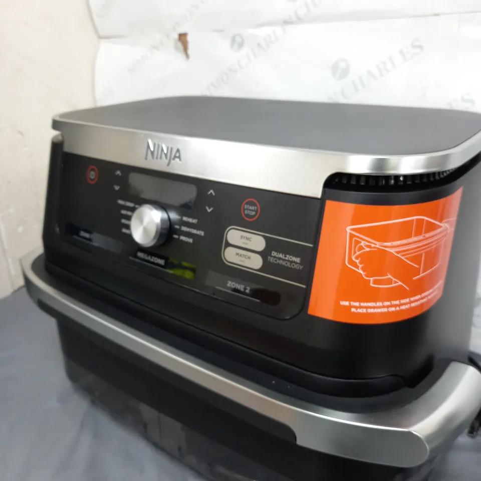 NINJA 10.4L FOODI FLEXDRAWER DUAL AIR FRYER IN BLACK AF500UK