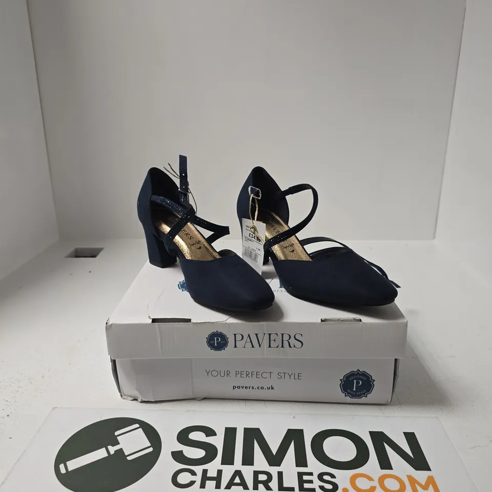 BOXED PAIR OF PAVERS NAVY BLUE HIGH HEELS SIZE 3