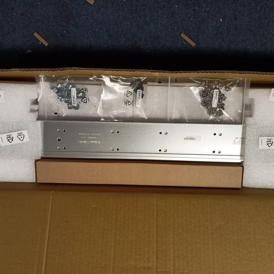 BOXED HP ARUBA X464 4-POST RACK KIT