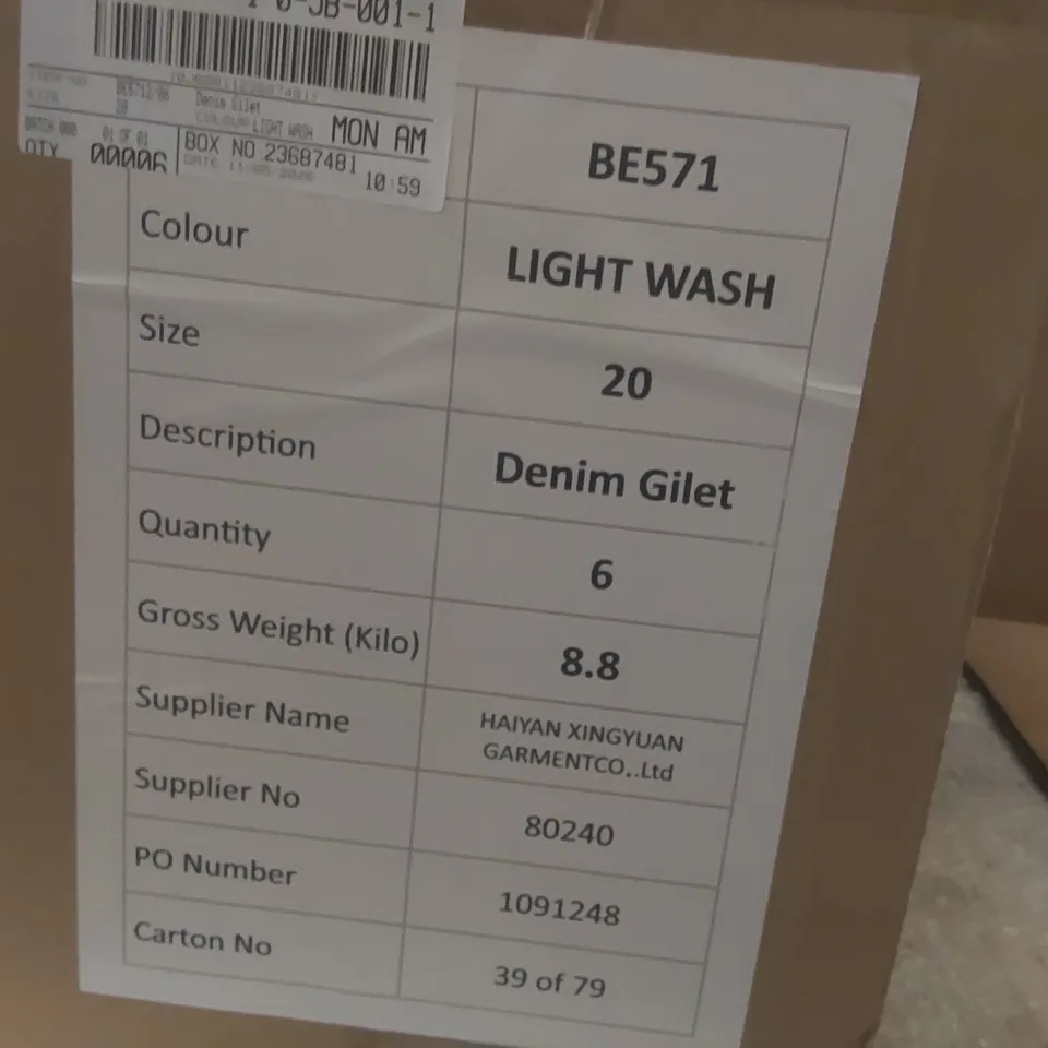 BOX CONTAINING APPROXIMATELY 6x BRAND NEW SIMPLY BE LIGHT WASH DENIM GILETS - SIZE 20