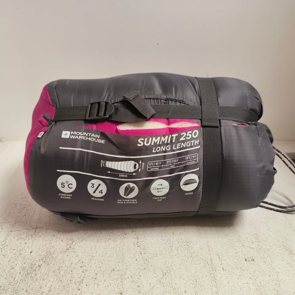 MOUNTAIN WAREHOUSE SUMMIT 250 SLEEPING BAG – LONG LENGTH