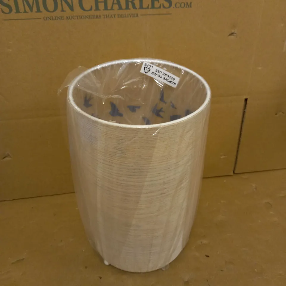 BOXED BIRDS TABLE LAMP