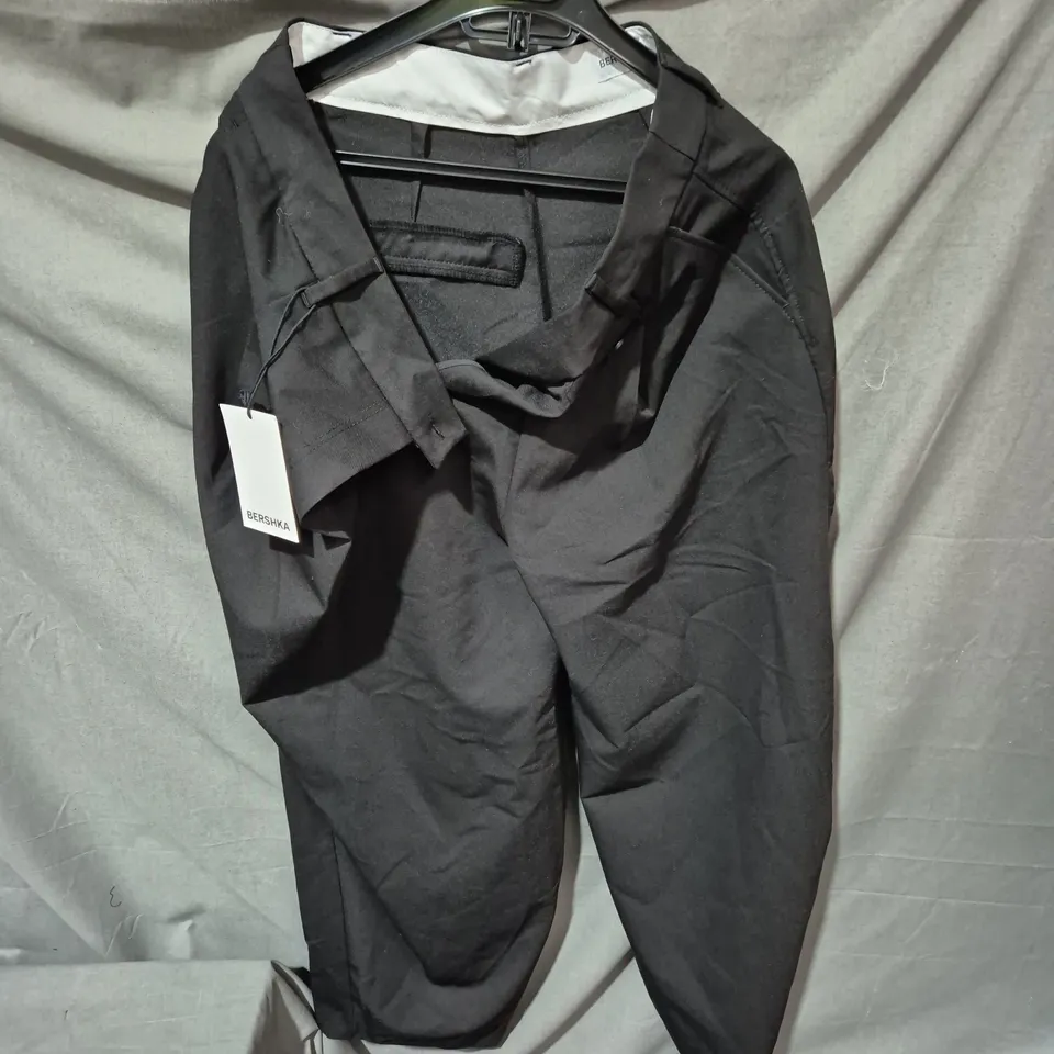 BERSHKA BLACK COAT, UK 6 (EU 34)