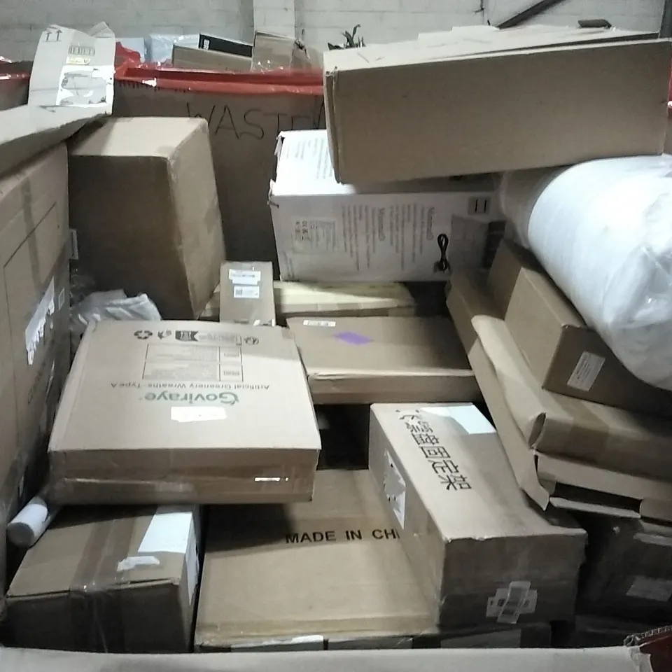 PALLET OF HOUSEHOLD ITEMS TO INCLUDE TRAMPOLINE, BASKETBALL HOOP SND STAND, POTATO PEELER AND OTHER ASSORTED ITEMS...