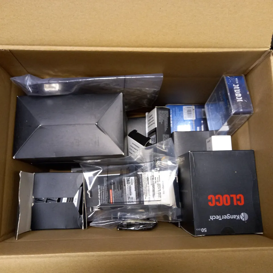 BOX OF 15 VAPING DEVICES AND ACCESSORIES TO INCLUDE VANDY VAPE ICONIC RDA, INNOKIN COOLFIRE MINI AND BOX OF KANGERTECH CLOCC