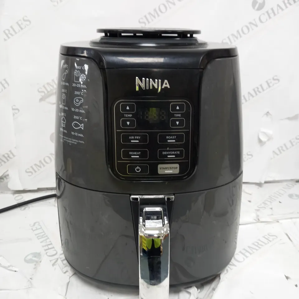 BOXED NINJA AIR FRYER 3.8L AF100UK