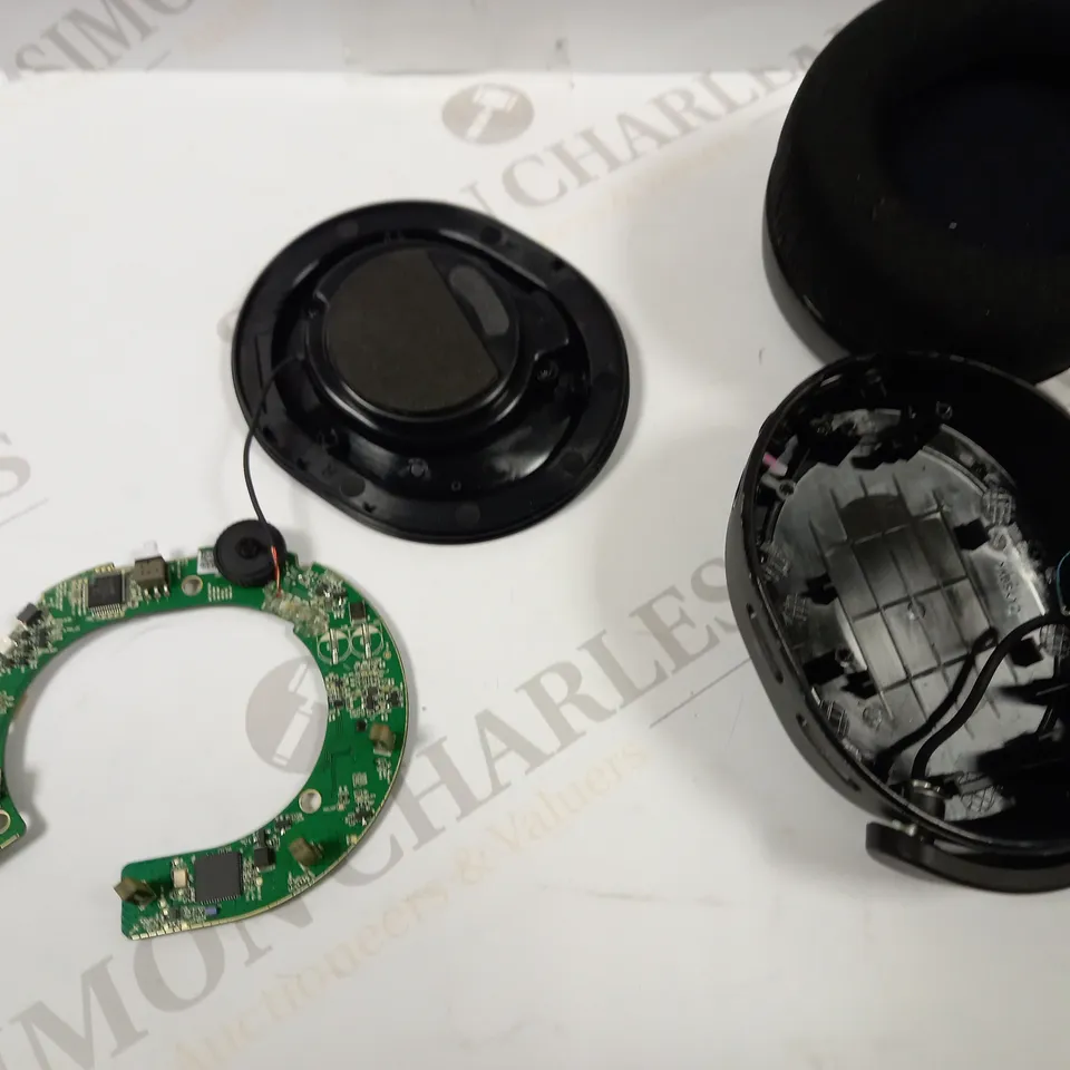 STEEL SERIES ARCTIS 9 WIRELESS GAMING HEADSET