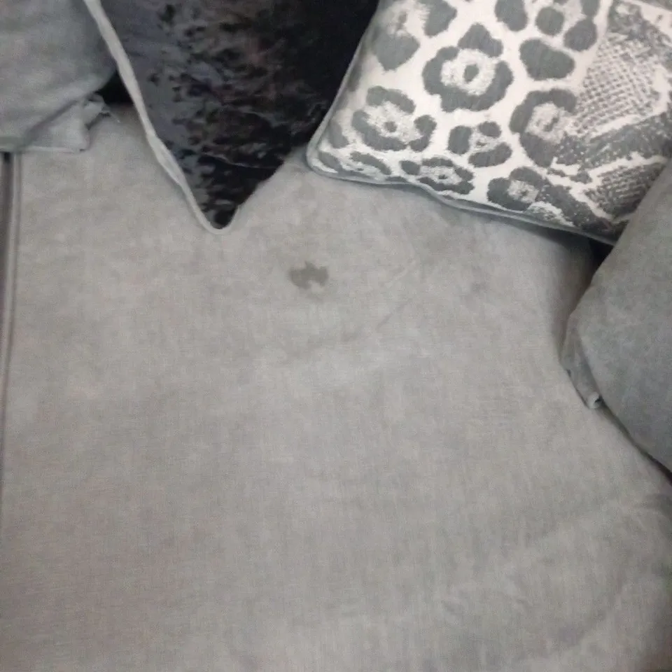 DESIGNER HILTON GRACELANDS GRAPHITE FABRIC AND VIPER BLACK SUEDE EFFECT FABRIC CORNER SOFA WITH SCATTER CUSHIONS AND STYLISH CHROME FEET