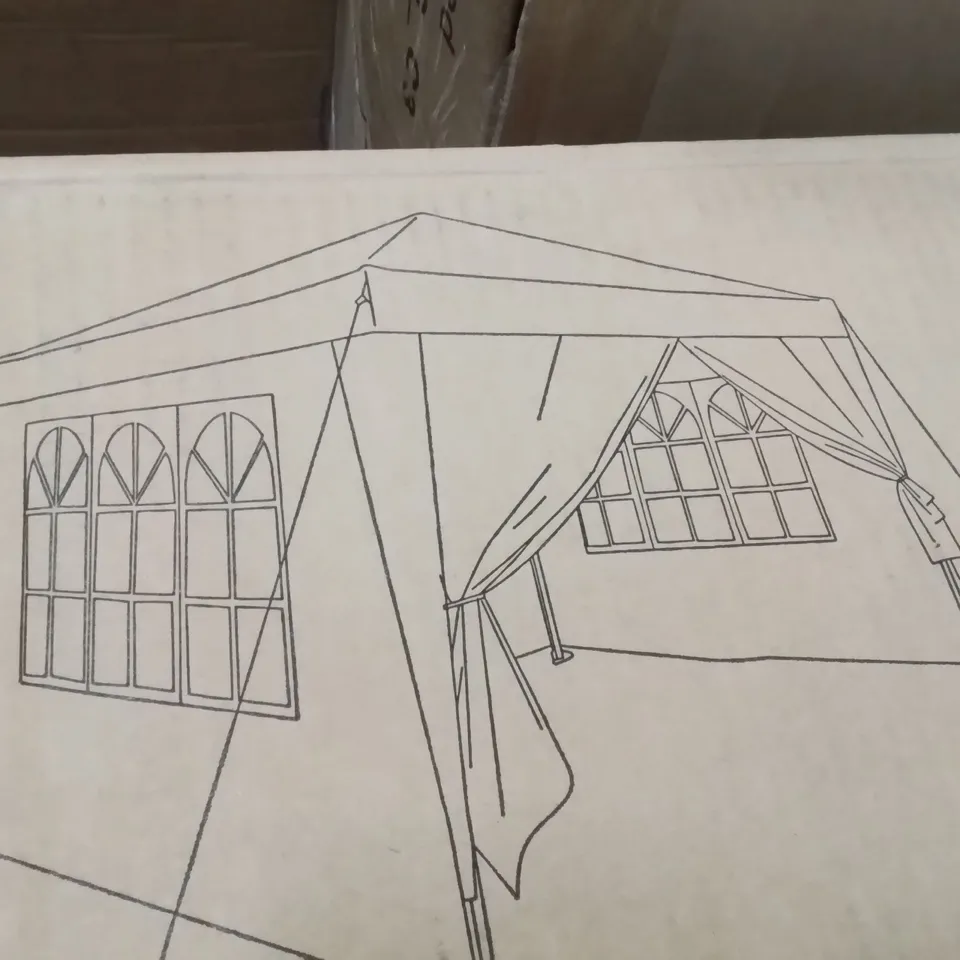 BOXED GAZEBO