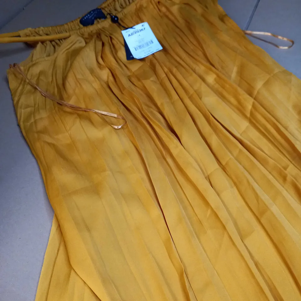 EMMA WILLIS OCHRE PLEATED SATIN MAXI DRESS - SIZE 14