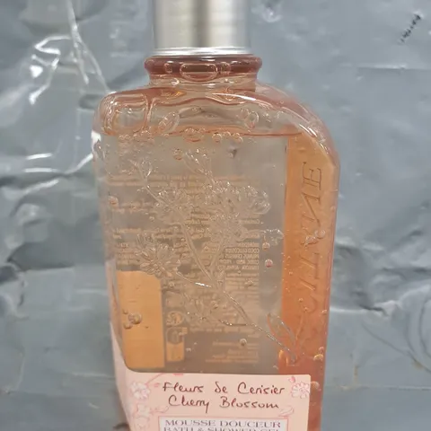 L'OCCITANE CHERRY BLOSSOM BATH & SHOWER GEL (250ML)