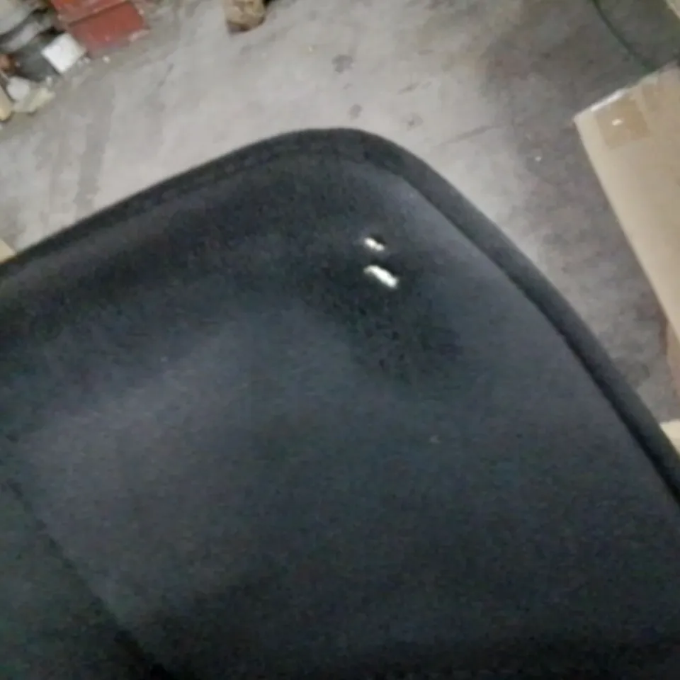 BOXED DANYL DINING CHAIR [VELVET] - BLACK 