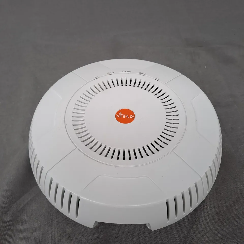 XIRRUS XR600 SERIES ACCESS POINT XR