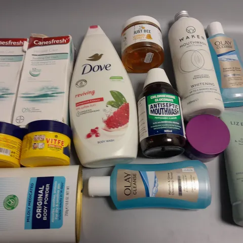 LOT OF ASSORTED HEALTH AND BEAUTY ITEMS TO INCLUDE CANEFRESH GEL WASH, WAKEN MOUTHWASH AND RADIAN B PAIN GEL