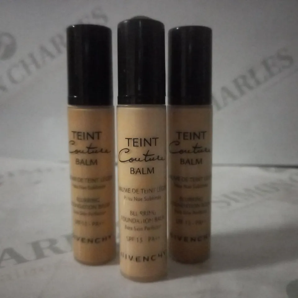 BOX OF APPROX 10 ASSORTED GIVENCHY TEINT COUTURE BALM TESTERS #3 NUDE SAND & #6 NUDE GOLD 