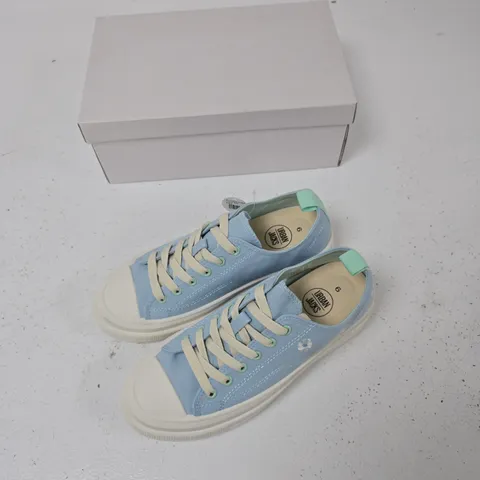 URBAN JACKS FLEUR SNEAKERS – LIGHT BLUE/MINT, UK 6