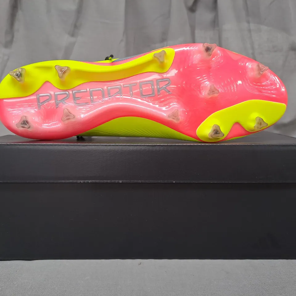 BOXED PAIR OF ADIDAS PREDATOR ELITE FOOTBALL BOOTS IN MULTICOLOUR UK SIZE 9.5
