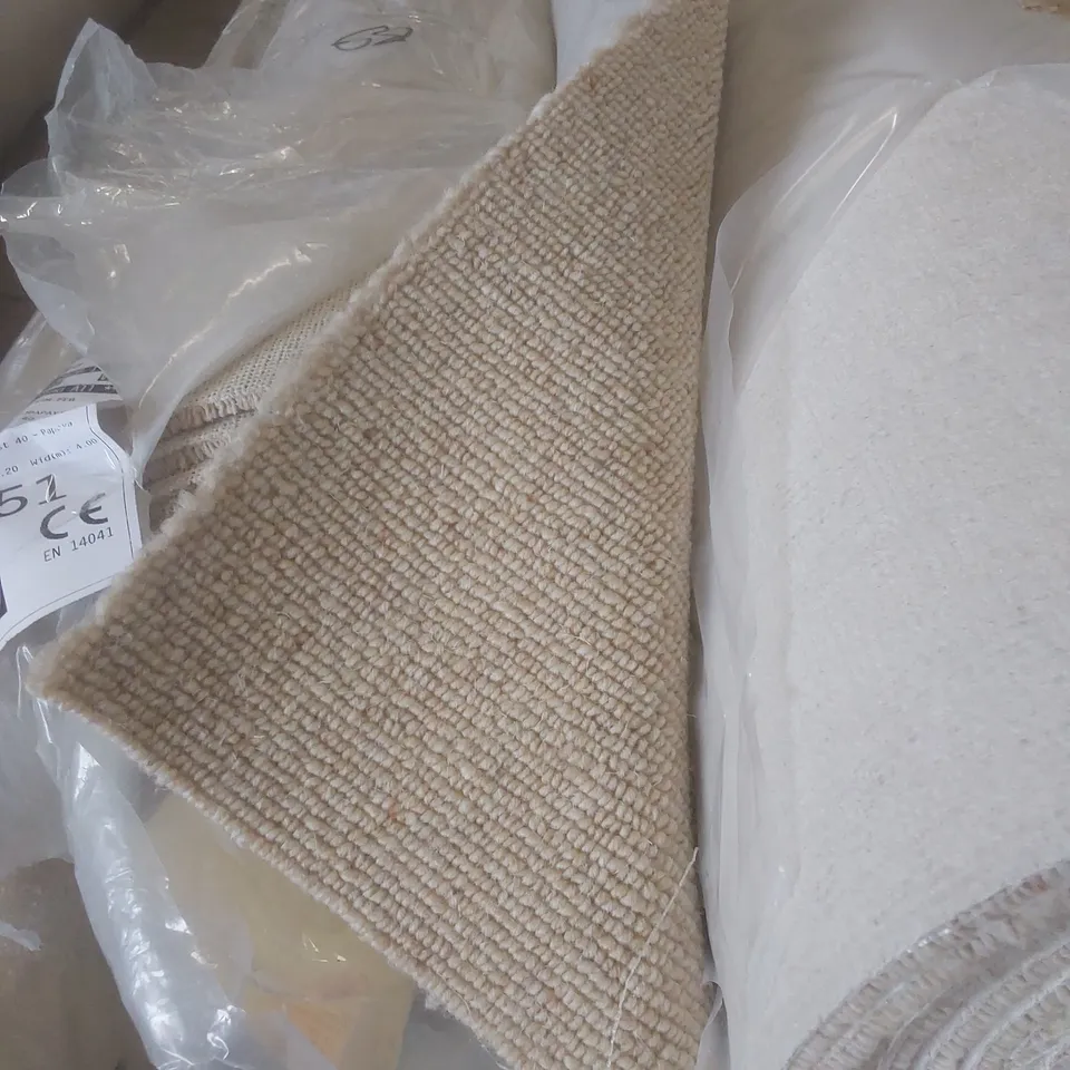 ROLL OF QUALITY DURHAM ALTERNATES BOUCLE PALE OAK CARPET // SIZE: APPROX 4 X 11m