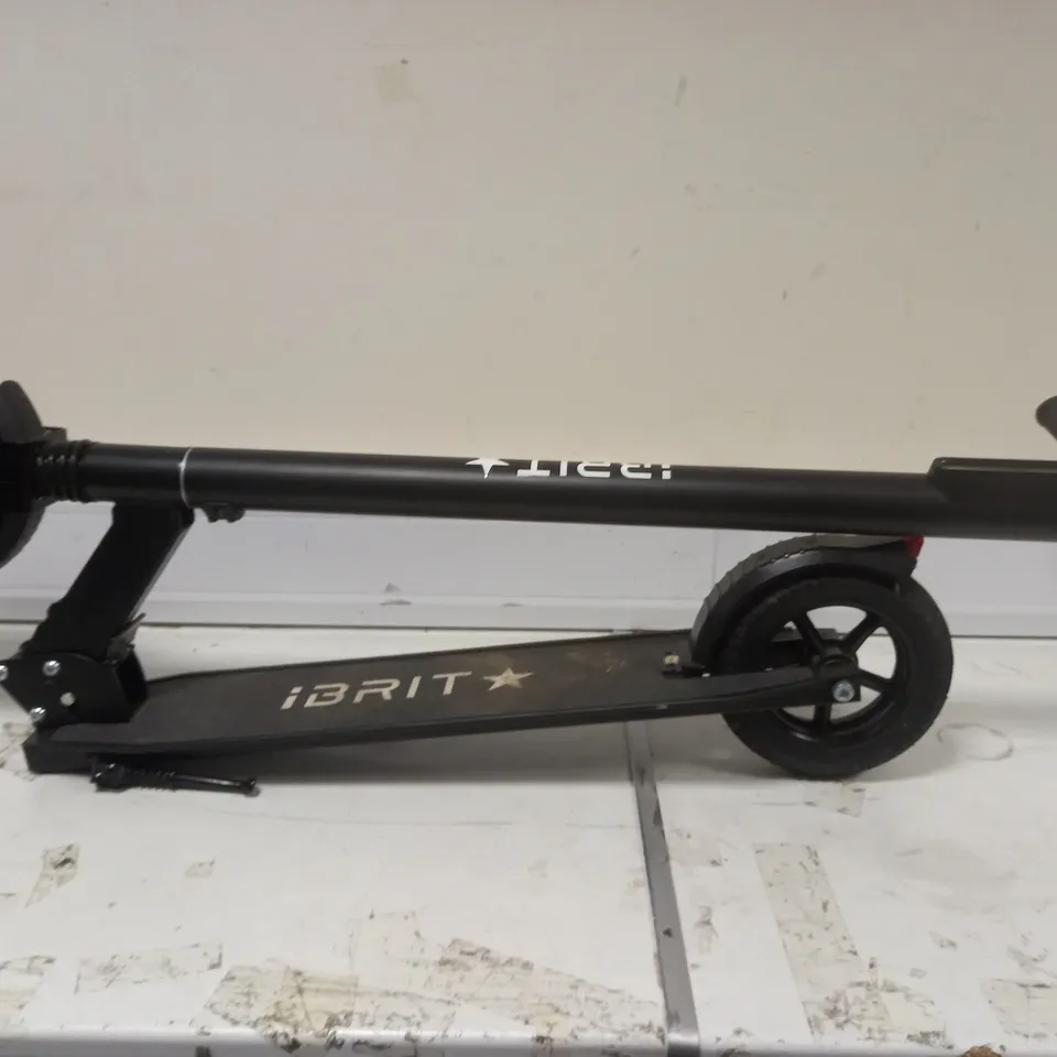 BOXED IBRIT RUSHLITE BLACK SCOOTER - COLLECTION ONLY 