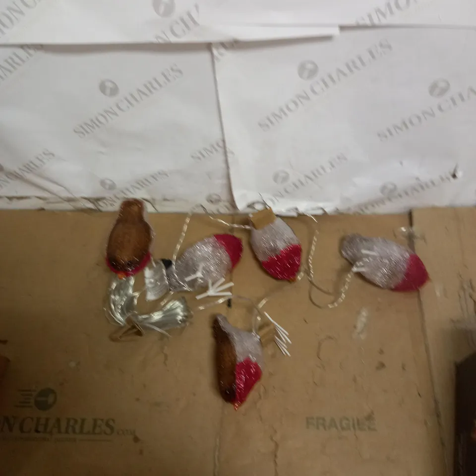 5 ROBINS ICE WHITE LEDS