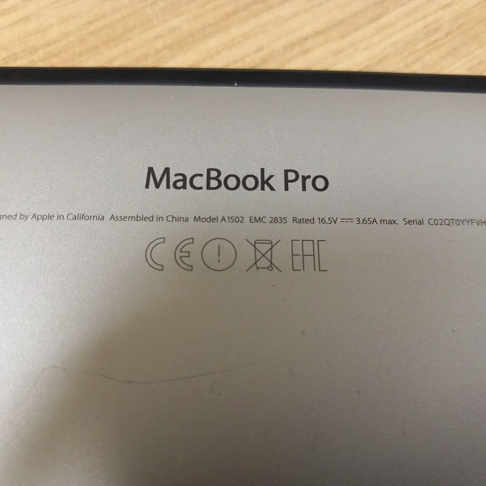 APPLE MACBOOK PRO (A1502 EARLY 2015)