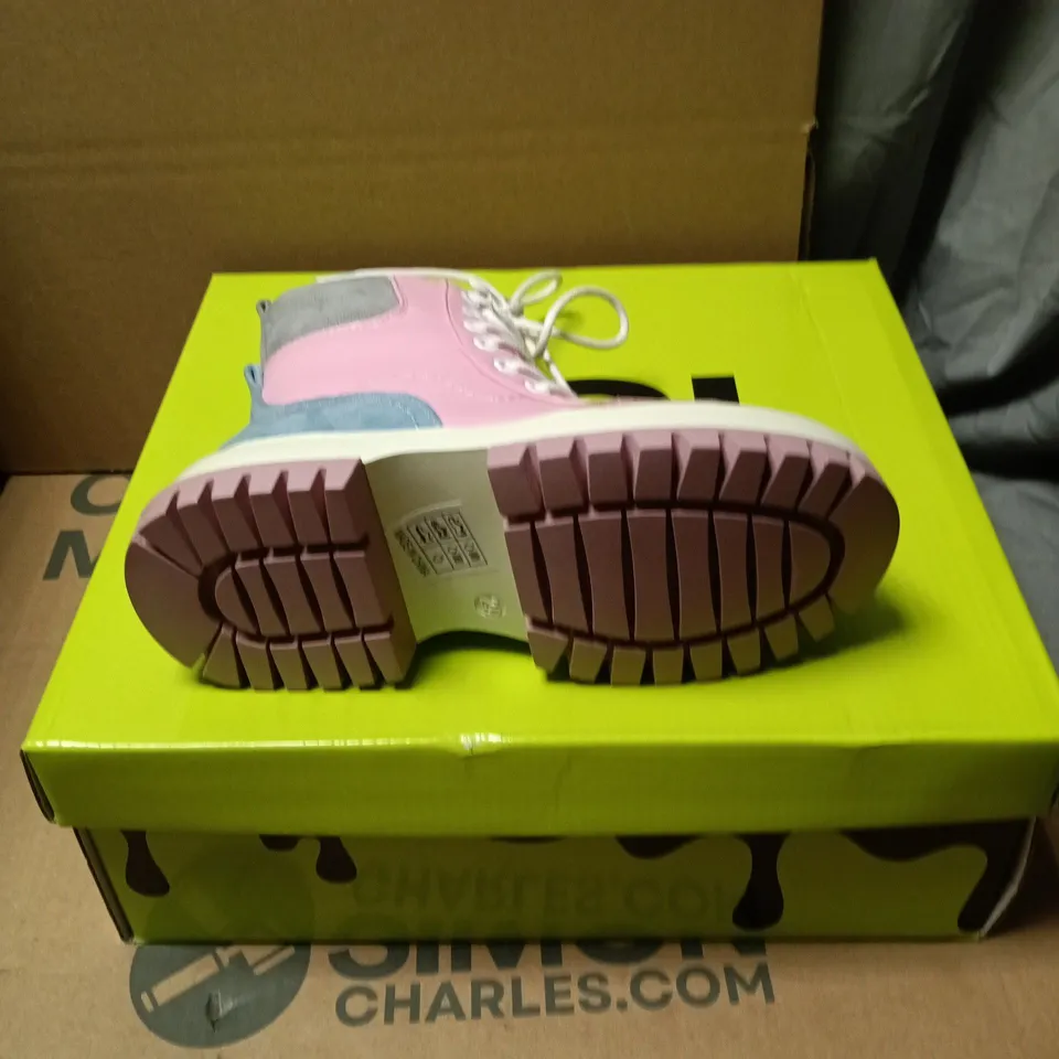 BOXED PAIR OF KOI KIDZ LIL' HYDRA KAWAII BOOTS IN PINK MULTI - SIZE 10