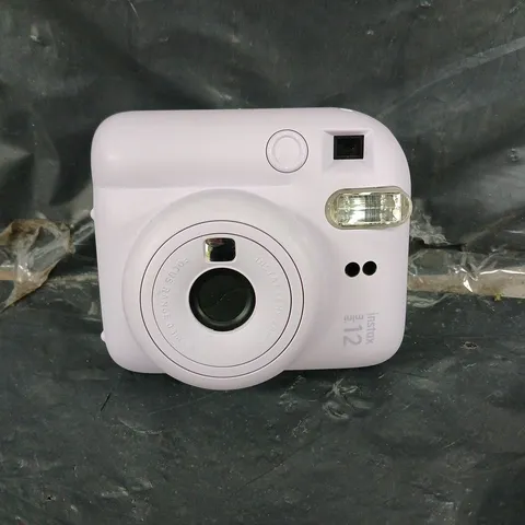 BOXED FUJIFILM INSTAX MINI 12 INSTA CAMERA 