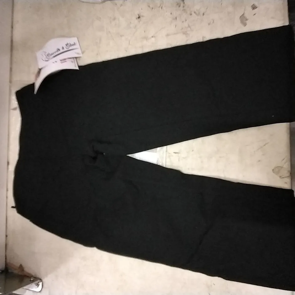 BOX OF APPROXIMATELY 36 WOMEN IN CONTROL TUMMY CONTROL PANTS SMOOTH & SLEEK BLACK EXTRA SMALL