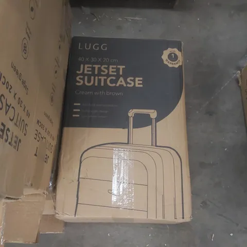 BOXED LUGG TRAVEL SUITCASE