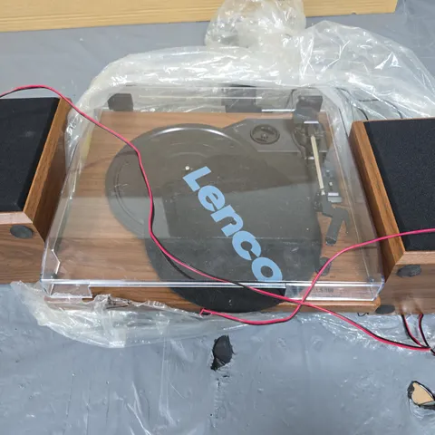 LENCO LS-100 TURNTABLE AND SPEAKER SET 