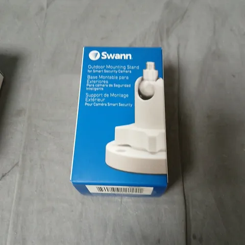 3 X SWANN OUTDOOR MOUNTING STAND FOR SMART SECURITY CAMERA – BOXED