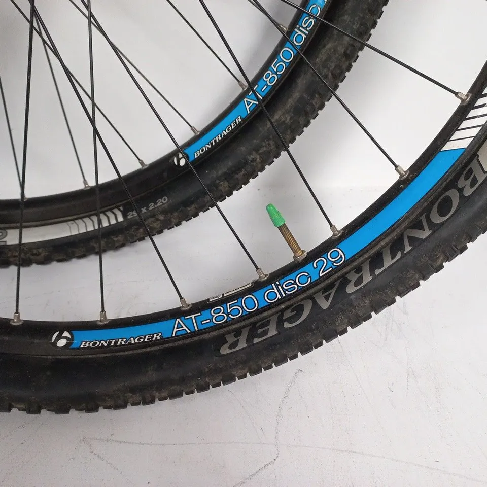 PAIR OF BONTRAGER AT-850 DISC 29 MTB WHEELS WITH SHIMANO HUBS