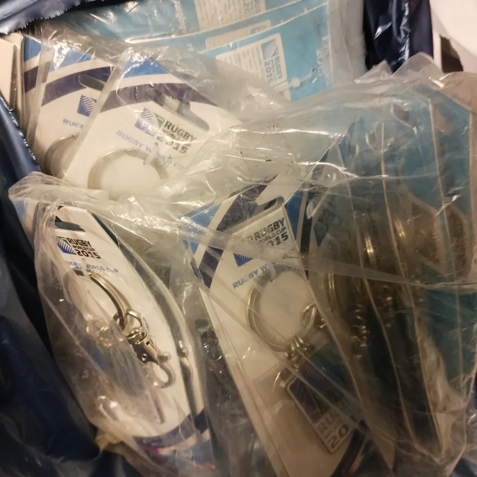 APPROXIMATELY 70 RUGBY WORLD CUP VINTAGE COLLECTIBLE KEYRINGS 